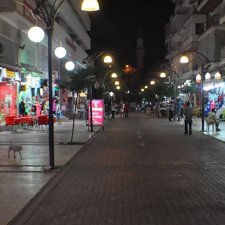 Akerdem Hotel Kusadası Esterno foto