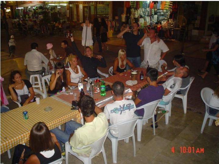 Akerdem Hotel Kusadası Esterno foto