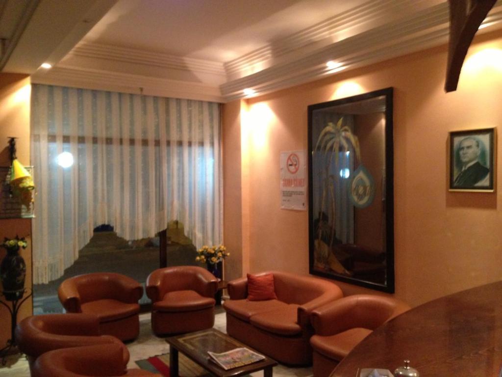 Akerdem Hotel Kusadası Esterno foto