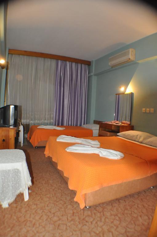 Akerdem Hotel Kusadası Esterno foto