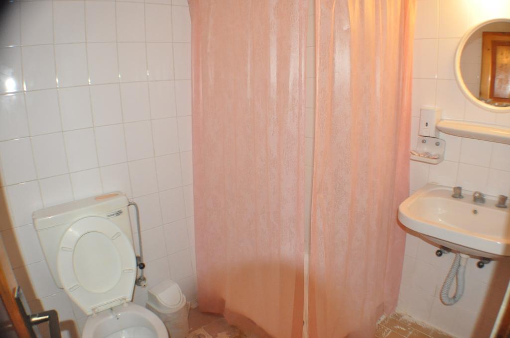 Akerdem Hotel Kusadası Esterno foto
