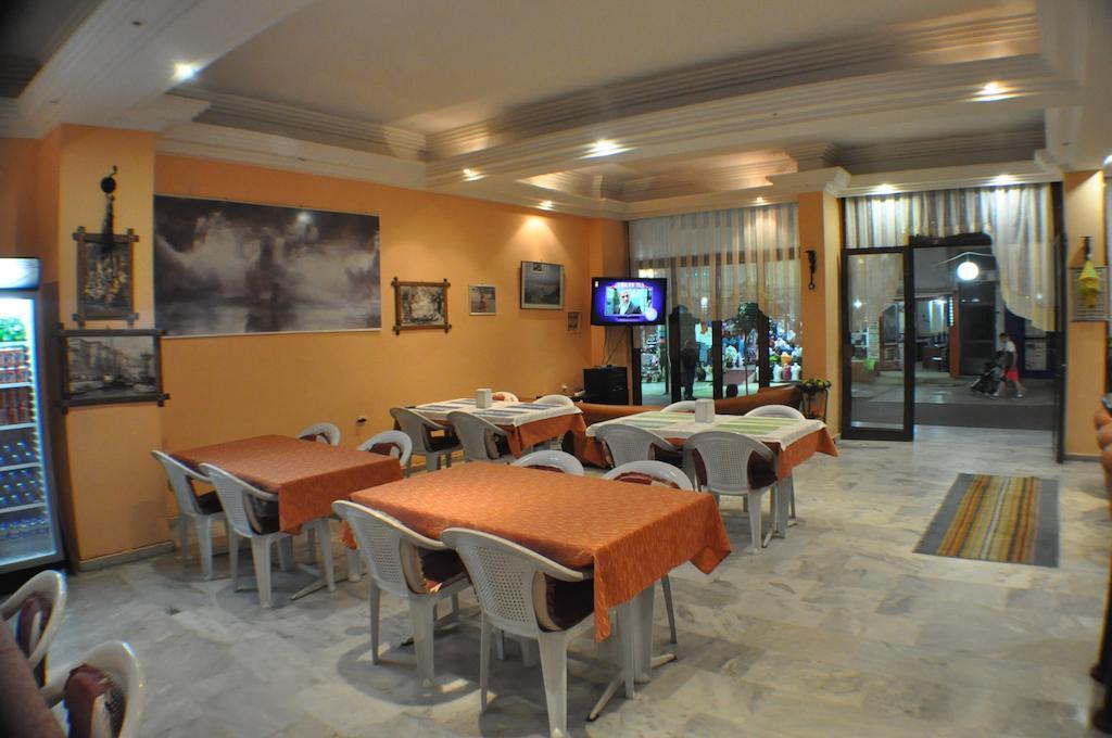 Akerdem Hotel Kusadası Esterno foto